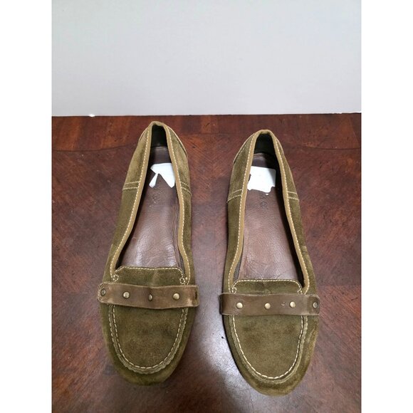 Timberland Women's Green Suede Slip-On Loafers Studded Strap Accents Size 8.5 - Picture 2 of 11